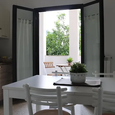 Il Borgo Civ.15 Guest house Paola