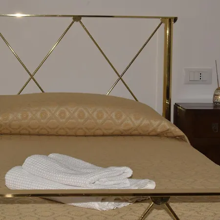 Il Borgo Civ.15 3* 帕奥拉